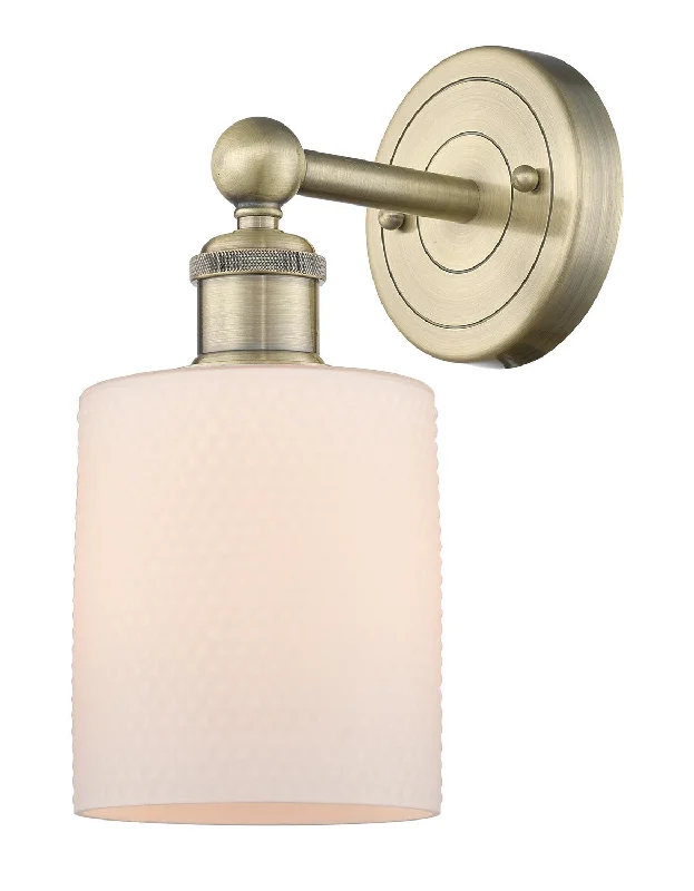 Dust - Resistant Industrial Lighting for Dirty WorkspacesEdison One Light Wall Sconce Dust - Resistant Industrial Lighting for Dirty WorkspacesEdison One Light Wall Sconce