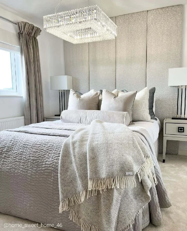 Chandeliers for Dining Rooms to Set the Mood for MealsChandeliers for Dining Rooms to Set the Mood for MealsSalzburg Large Square Chandelier Chandeliers for Dining Rooms to Set the Mood for MealsChandeliers for Dining Rooms to Set the Mood for MealsSalzburg Large Square Chandelier